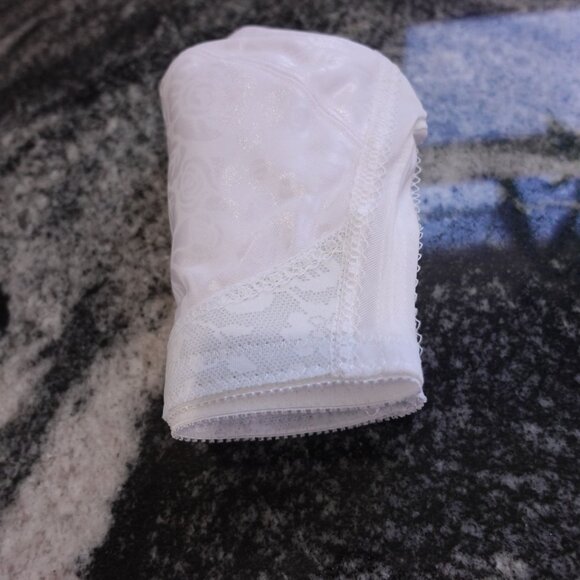 NEW Playtex 18 Hour Ultimate Shoulder Comfort Wireless Bra White Size 42D 4693 - Picture 3 of 6